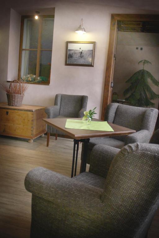Hotel Pansky Dum نوفي ميستو نا مورافي المظهر الخارجي الصورة